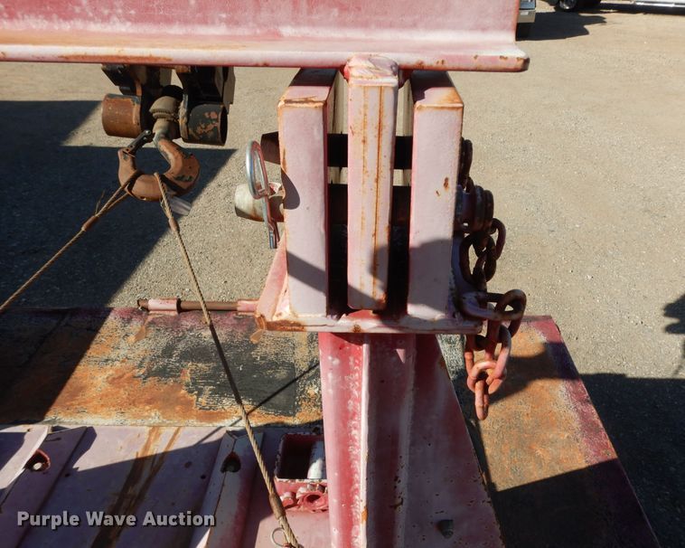 image for item DJ7484 2014 Peterbilt 365  crane truck