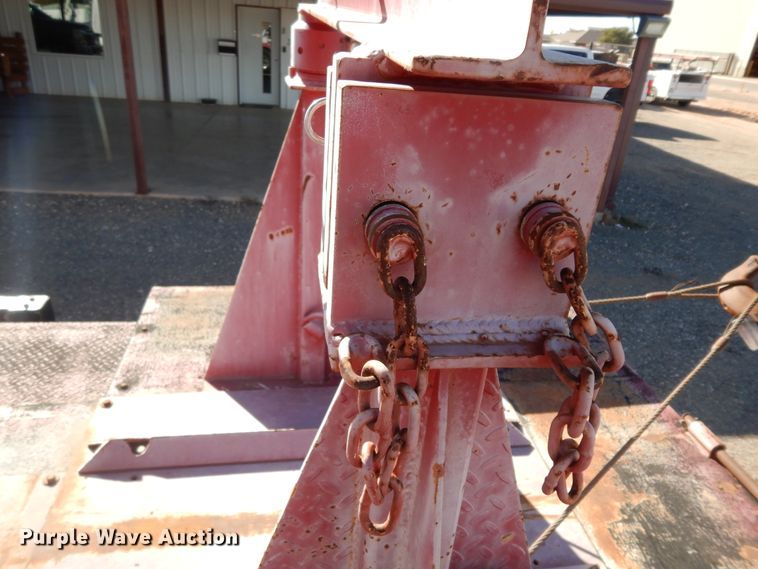 image for item DJ7484 2014 Peterbilt 365  crane truck