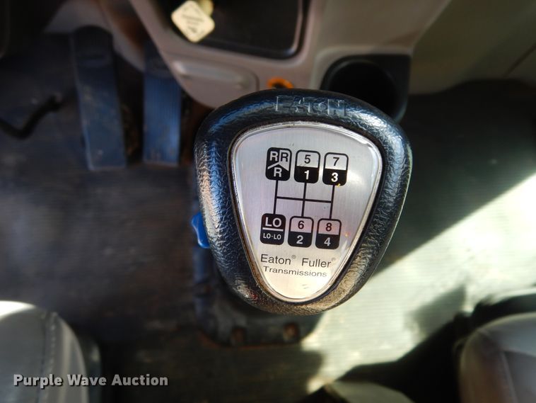 image for item DJ7484 2014 Peterbilt 365  crane truck