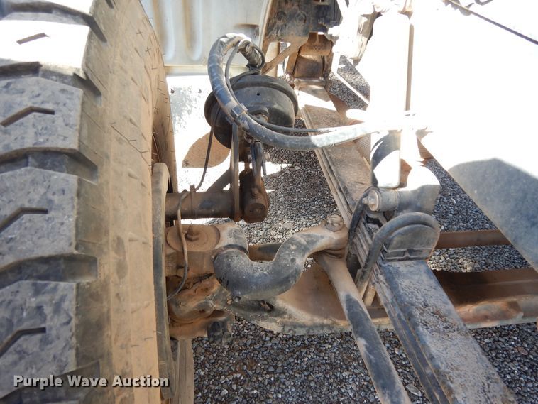 image for item DJ7484 2014 Peterbilt 365  crane truck