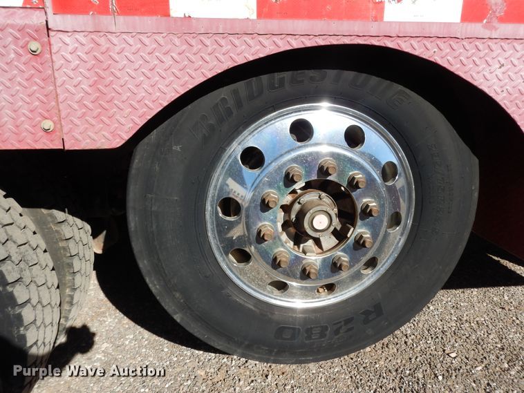 image for item DJ7484 2014 Peterbilt 365  crane truck