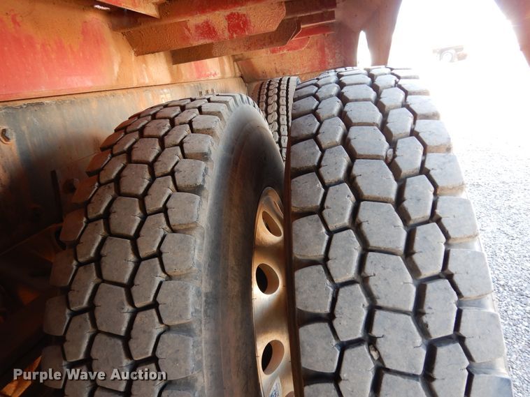 image for item DJ7484 2014 Peterbilt 365  crane truck