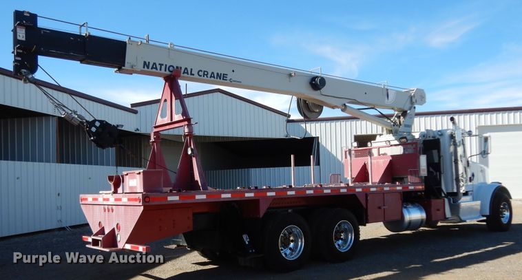 image for item DJ7485 2014 Peterbilt 365  crane truck