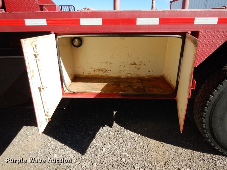 image for item DJ7485 2014 Peterbilt 365  crane truck