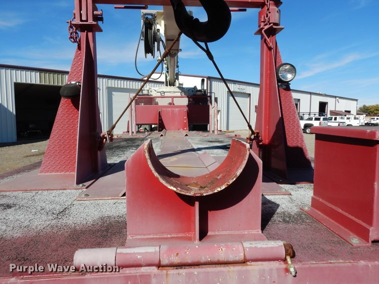 image for item DJ7485 2014 Peterbilt 365  crane truck