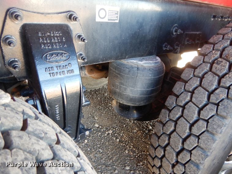 image for item DJ7485 2014 Peterbilt 365  crane truck