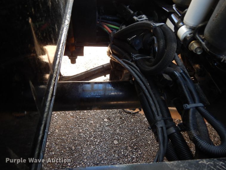 image for item DJ7485 2014 Peterbilt 365  crane truck