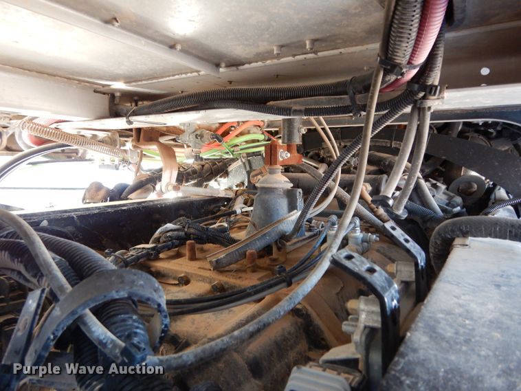 image for item DJ7485 2014 Peterbilt 365  crane truck