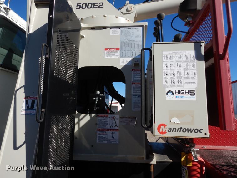 image for item DJ7485 2014 Peterbilt 365  crane truck