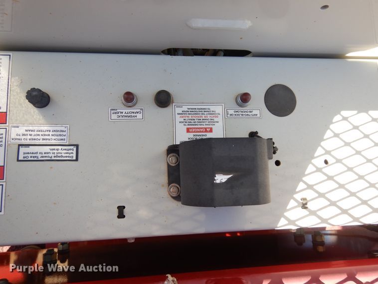 image for item DJ7485 2014 Peterbilt 365  crane truck