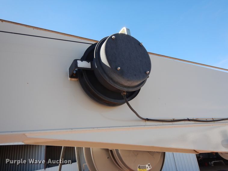 image for item DJ7485 2014 Peterbilt 365  crane truck