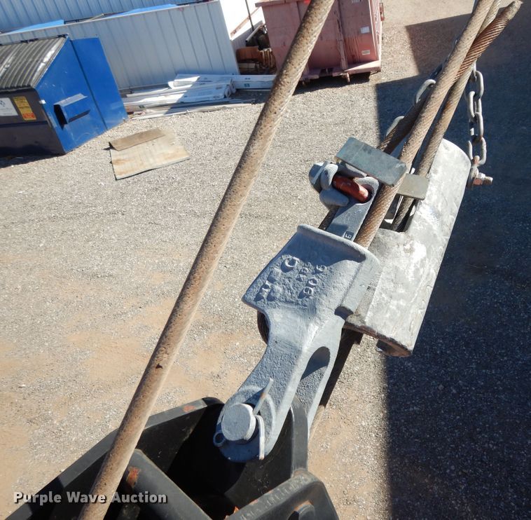 image for item DJ7485 2014 Peterbilt 365  crane truck