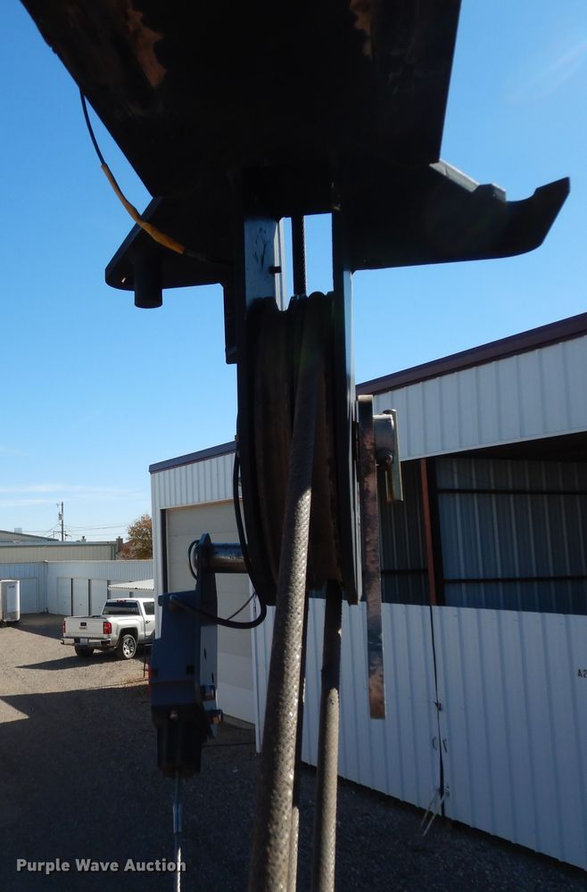 image for item DJ7485 2014 Peterbilt 365  crane truck