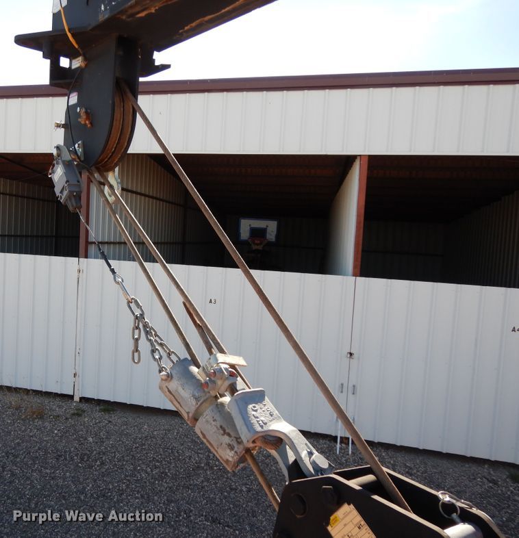 image for item DJ7485 2014 Peterbilt 365  crane truck