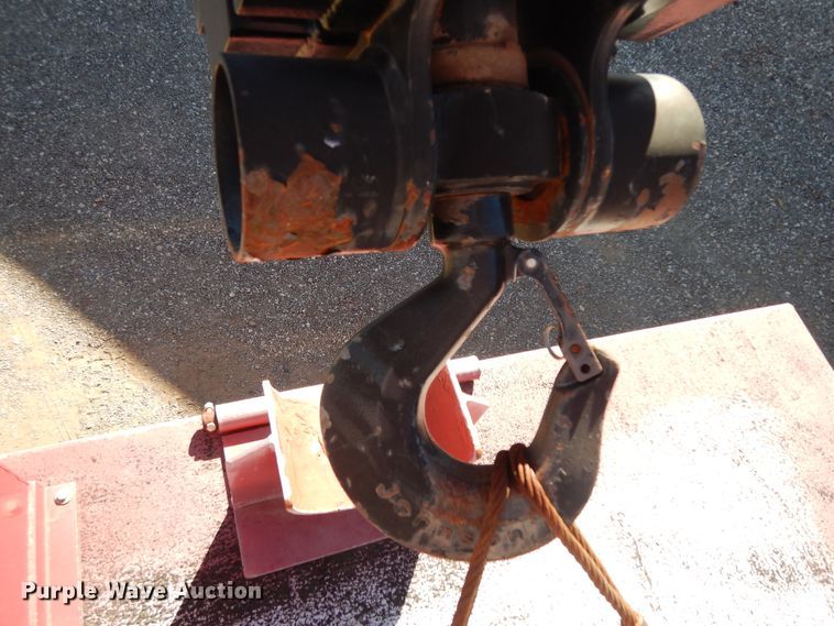 image for item DJ7485 2014 Peterbilt 365  crane truck