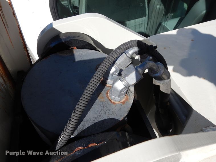 image for item DJ7485 2014 Peterbilt 365  crane truck