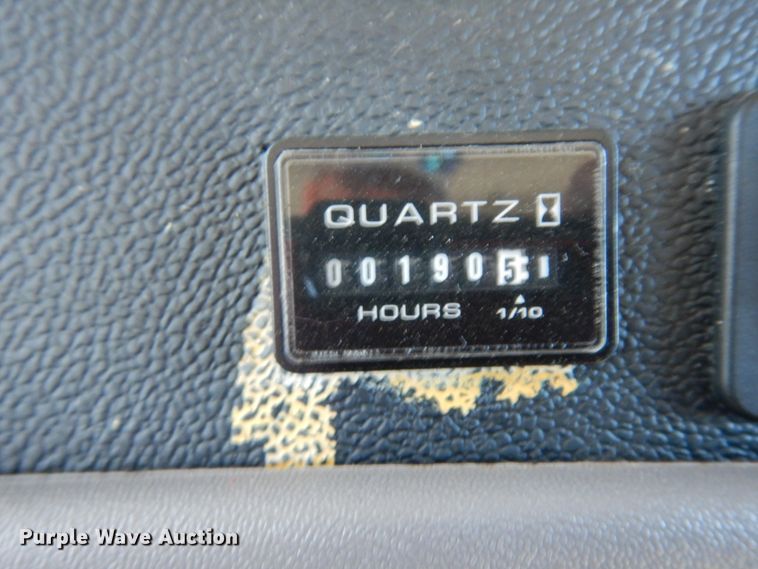 image for item DJ7485 2014 Peterbilt 365  crane truck