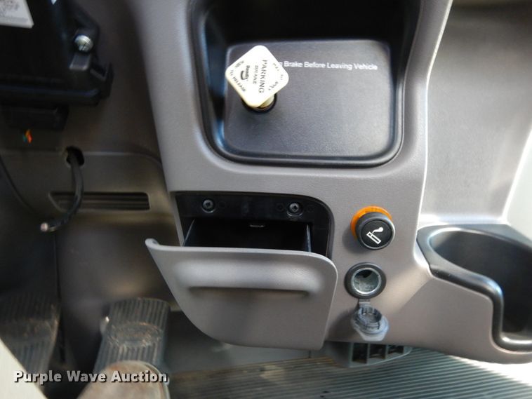 image for item DJ7485 2014 Peterbilt 365  crane truck