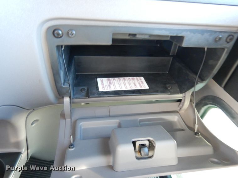 image for item DJ7485 2014 Peterbilt 365  crane truck