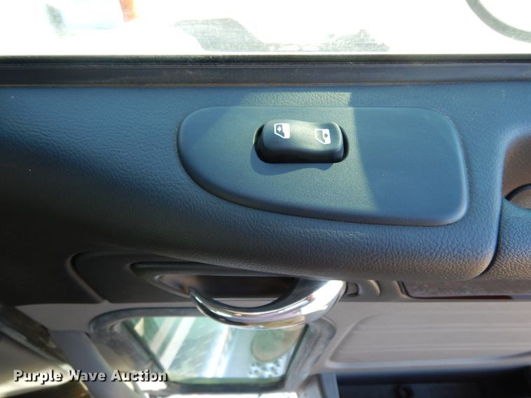 image for item DJ7485 2014 Peterbilt 365  crane truck