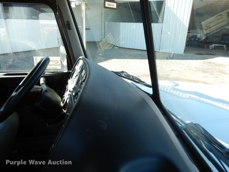 image for item DJ7485 2014 Peterbilt 365  crane truck