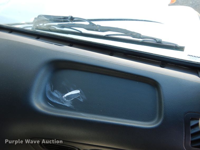 image for item DJ7485 2014 Peterbilt 365  crane truck