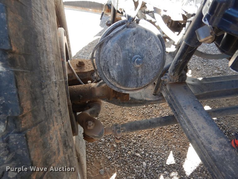 image for item DJ7485 2014 Peterbilt 365  crane truck