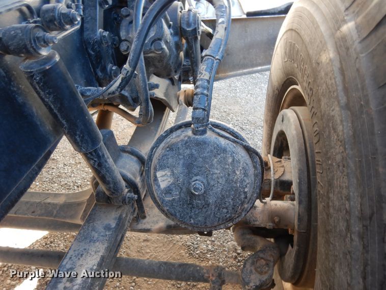 image for item DJ7485 2014 Peterbilt 365  crane truck