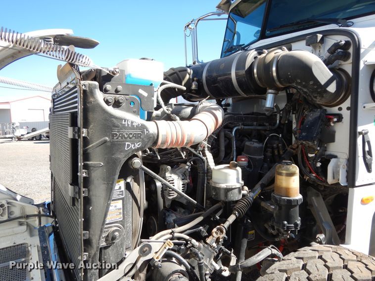 image for item DJ7485 2014 Peterbilt 365  crane truck