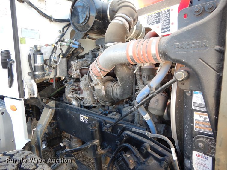 image for item DJ7485 2014 Peterbilt 365  crane truck