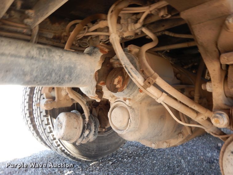 image for item DJ7486 2015 Peterbilt 365  crane truck