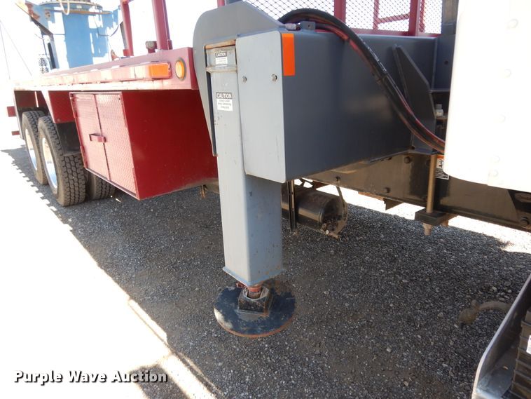 image for item DJ7486 2015 Peterbilt 365  crane truck