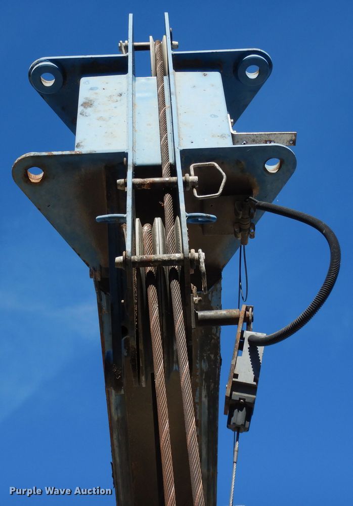 image for item DJ7486 2015 Peterbilt 365  crane truck