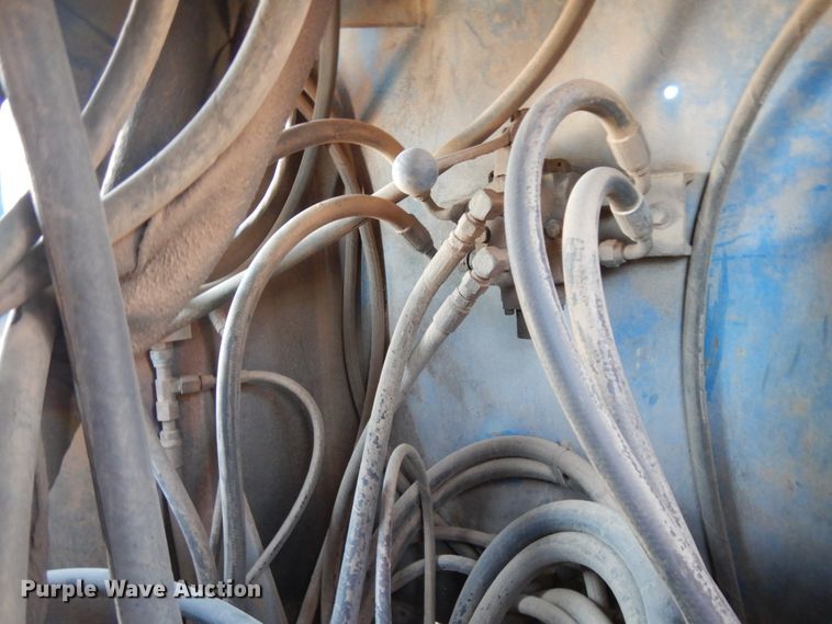 image for item DJ7486 2015 Peterbilt 365  crane truck