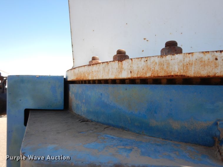 image for item DJ7486 2015 Peterbilt 365  crane truck