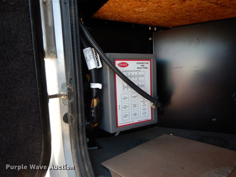 image for item DJ7486 2015 Peterbilt 365  crane truck