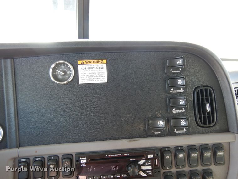 image for item DJ7486 2015 Peterbilt 365  crane truck