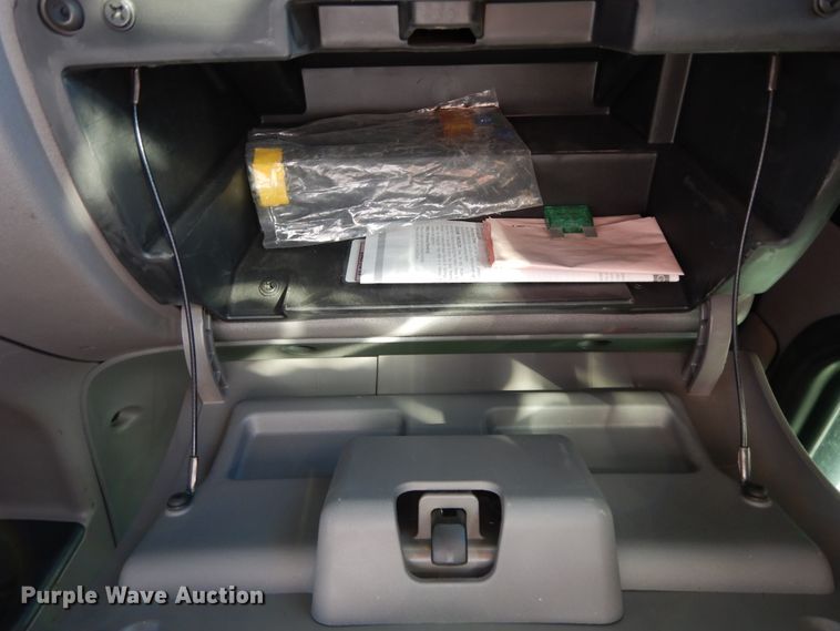 image for item DJ7486 2015 Peterbilt 365  crane truck