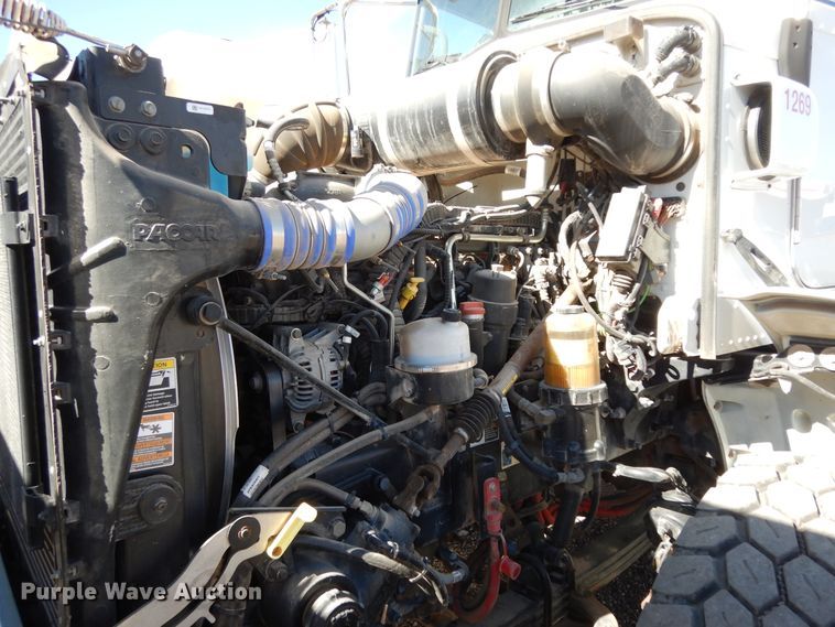 image for item DJ7486 2015 Peterbilt 365  crane truck