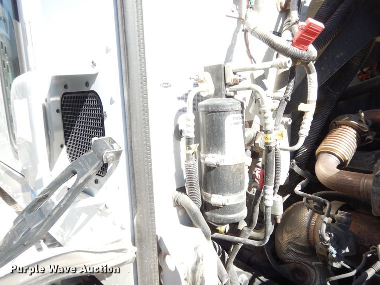 image for item DJ7486 2015 Peterbilt 365  crane truck