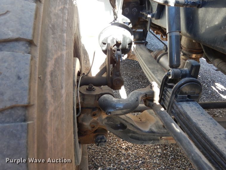 image for item DJ7486 2015 Peterbilt 365  crane truck