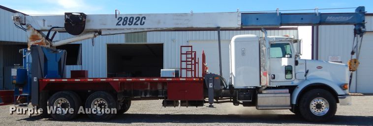 image for item DJ7487 2015 Peterbilt 365  crane truck