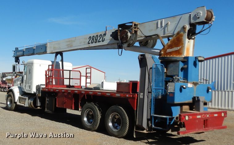 image for item DJ7487 2015 Peterbilt 365  crane truck
