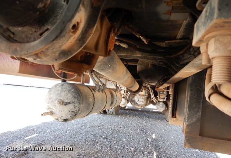 image for item DJ7487 2015 Peterbilt 365  crane truck