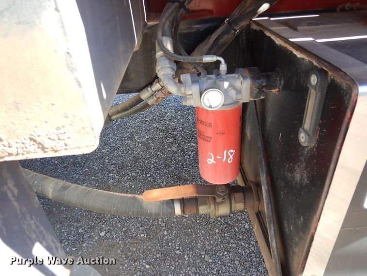 image for item DJ7487 2015 Peterbilt 365  crane truck