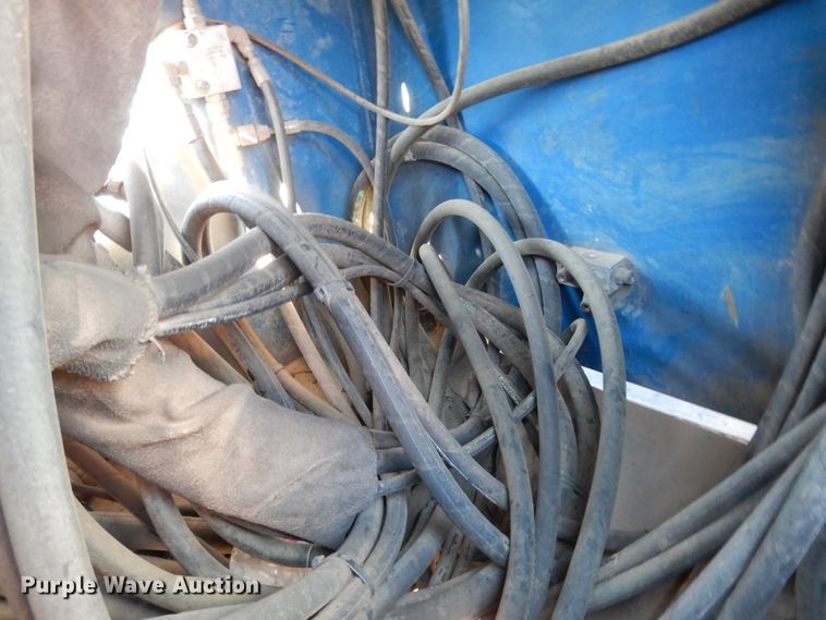 image for item DJ7487 2015 Peterbilt 365  crane truck