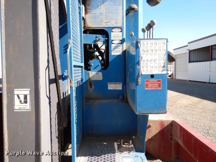 image for item DJ7487 2015 Peterbilt 365  crane truck