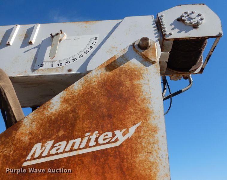 image for item DJ7487 2015 Peterbilt 365  crane truck