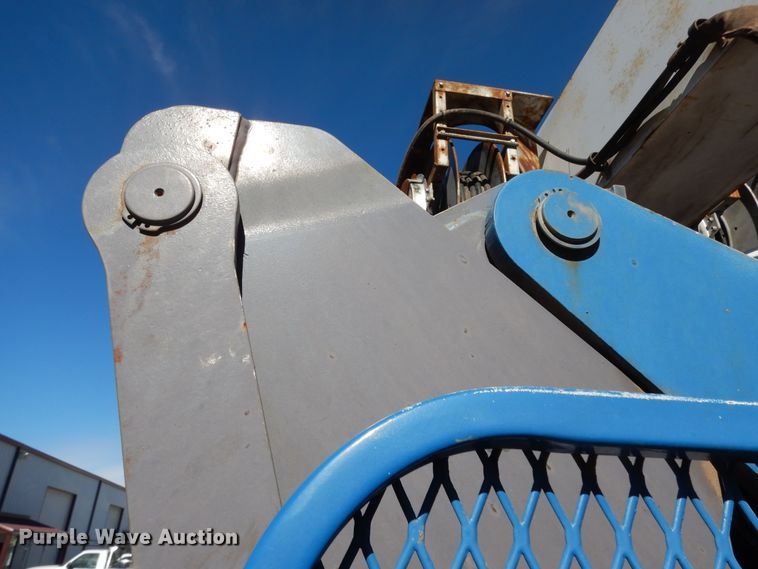 image for item DJ7487 2015 Peterbilt 365  crane truck