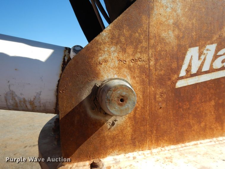 image for item DJ7487 2015 Peterbilt 365  crane truck